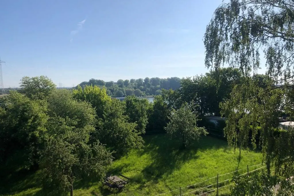 Apartment Idyllische Ferienwohnung Mit Rheinblick Cologne Germany