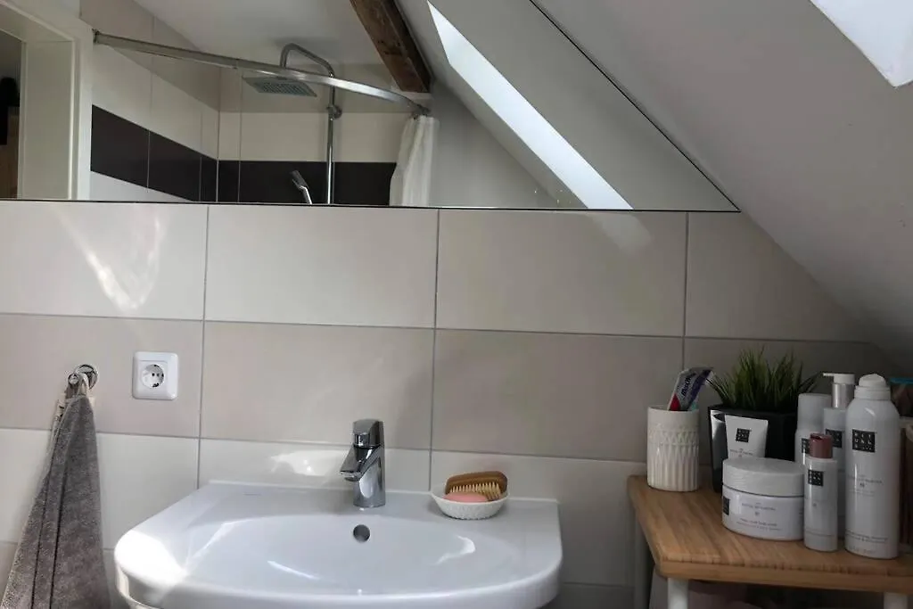 Apartment Idyllische Ferienwohnung Mit Rheinblick Cologne