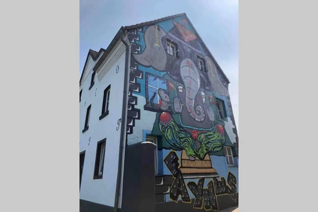 Idyllische Ferienwohnung mit Rheinblick Köln 0*,